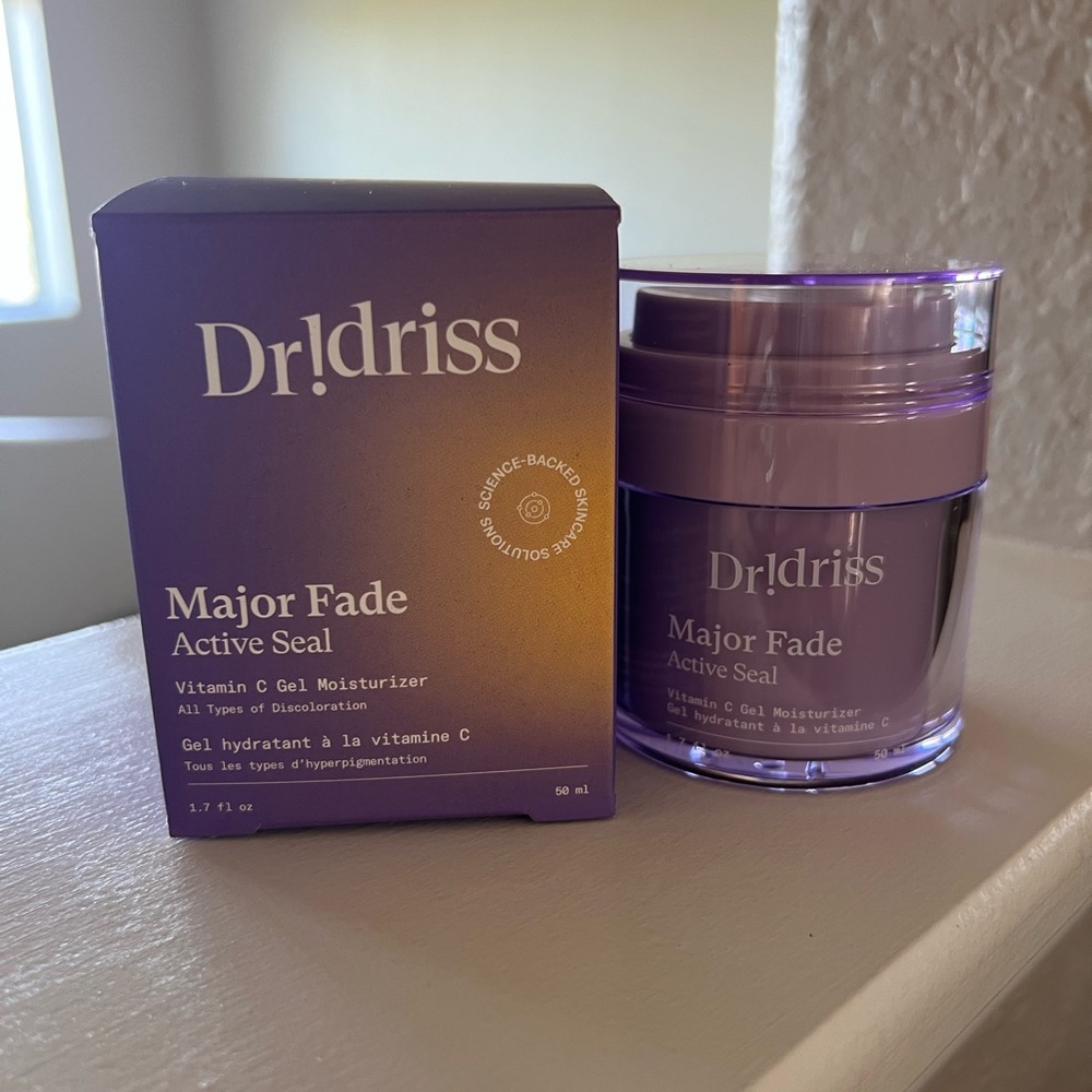 Major Fade Active Seal Gel Moisturizer - Purple